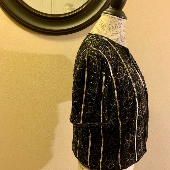 LN PAPELL BOUTIQUE BEADED & SEQUINED EVENING JACKET. SHELL 100% SILK. - Picture 3 of 8